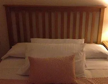 Garnish Hotel 3*